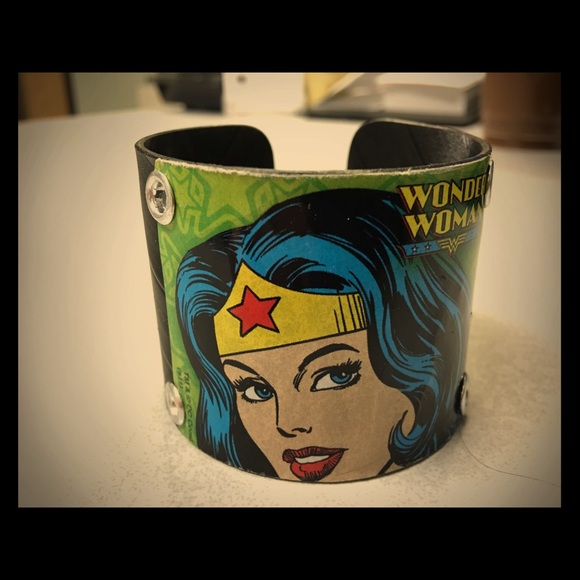 Jewelry - Handmade Wonder Woman vinyl record cuff